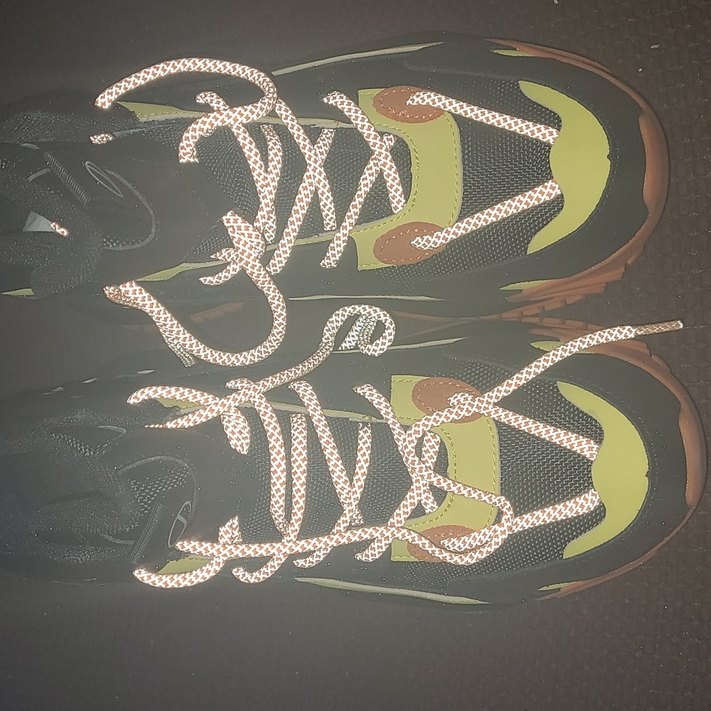 New "hot" Javi "Logic" sneakers with light sensitive laces sizes 8.5,9 and 9.5 - Picture 11 of 11